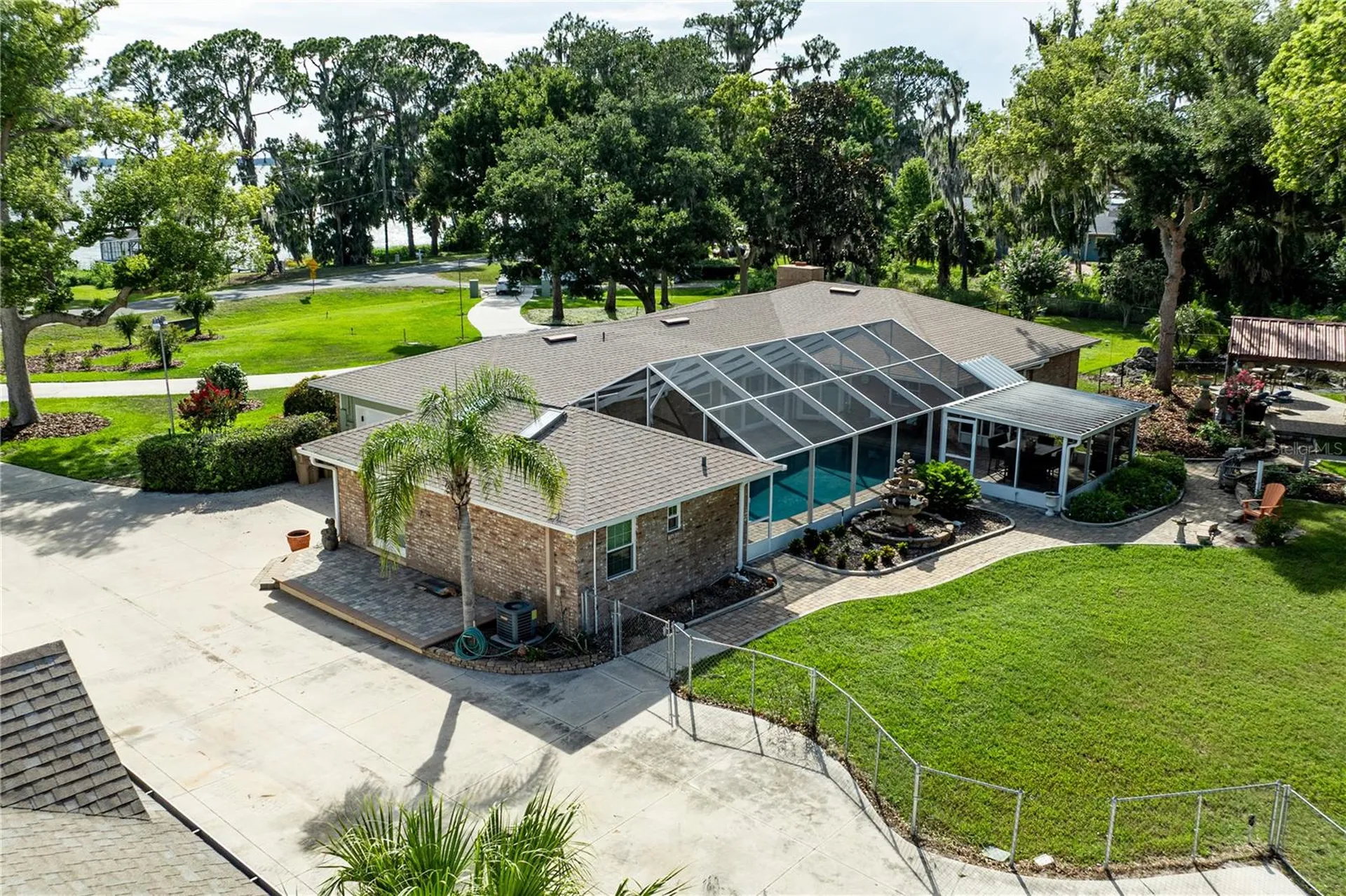 32834 Lakeshore Drive Tavares FL 32778