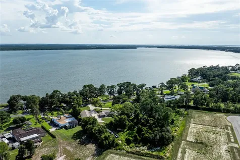 32834 Lakeshore Drive Tavares FL 32778