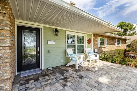 32834 Lakeshore Drive Tavares FL 32778