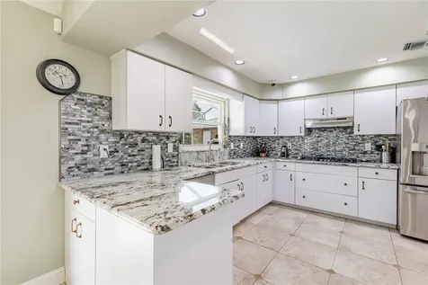 32834 Lakeshore Drive Tavares FL 32778