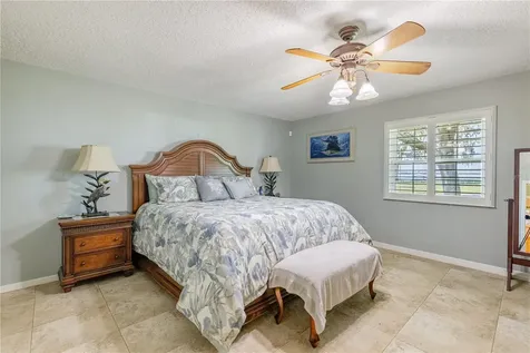 32834 Lakeshore Drive Tavares FL 32778