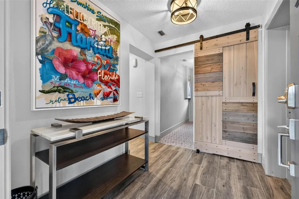 292 Sunlit Cove Drive NE St Petersburg FL 33702