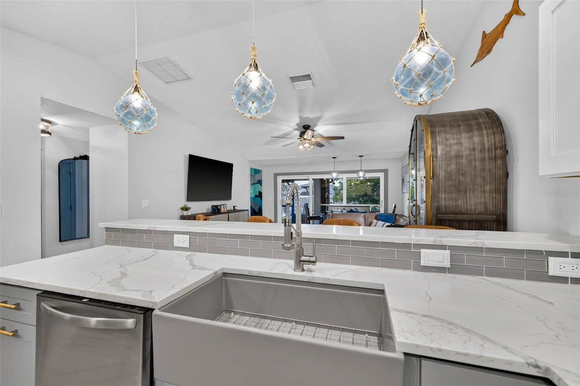 292 Sunlit Cove Drive NE St Petersburg FL 33702