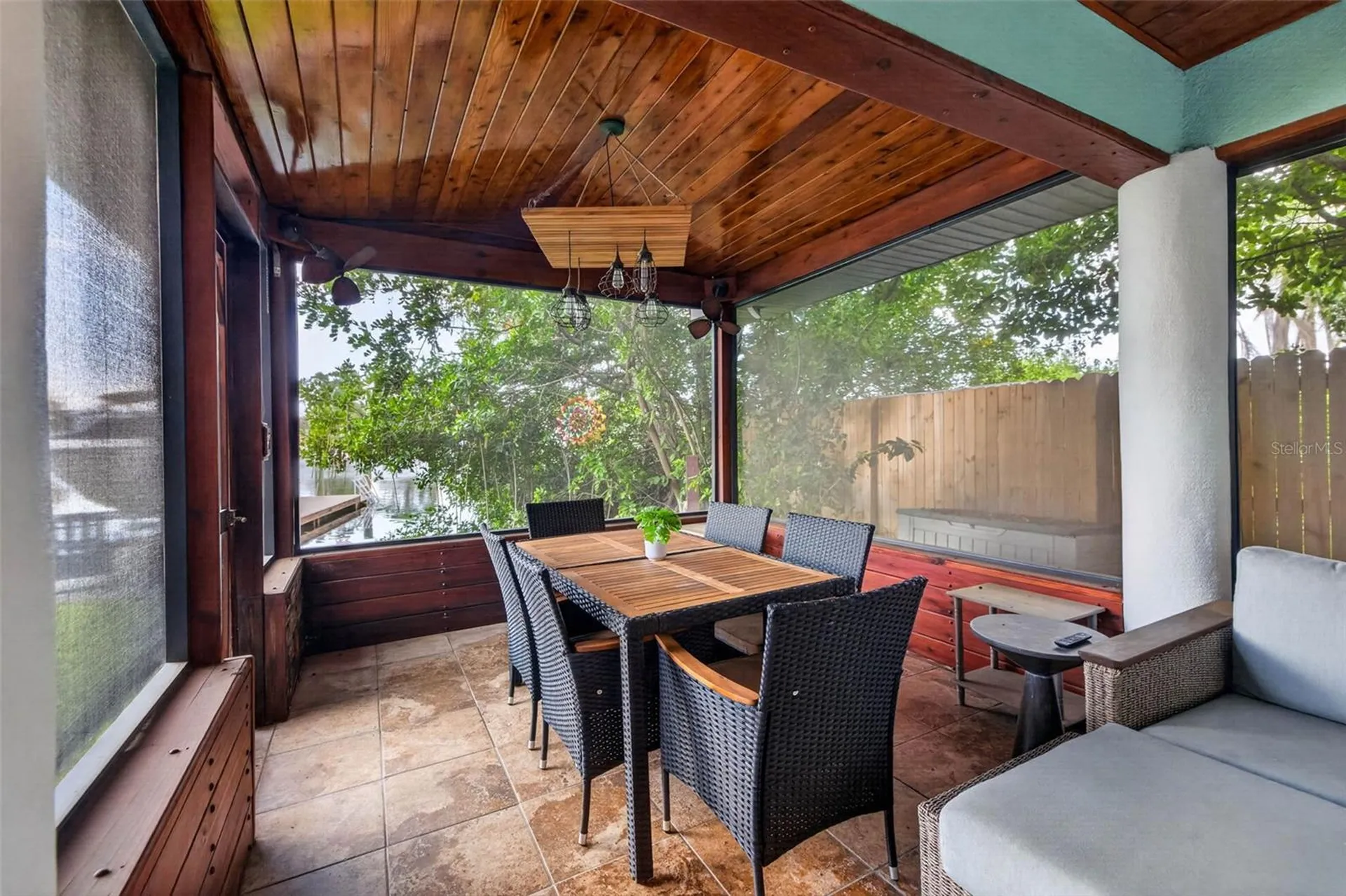 292 Sunlit Cove Drive NE St Petersburg FL 33702