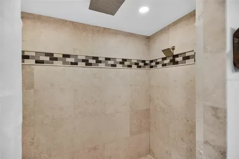 292 Sunlit Cove Drive NE St Petersburg FL 33702
