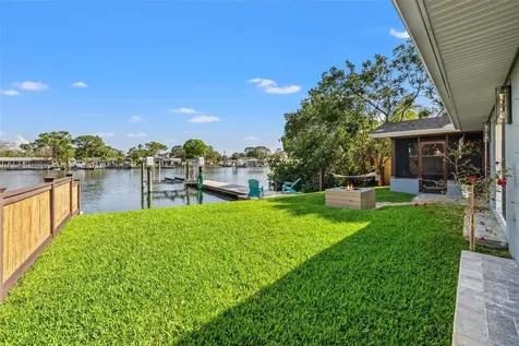 292 Sunlit Cove Drive NE St Petersburg FL 33702