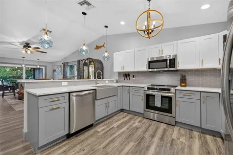 292 Sunlit Cove Drive NE St Petersburg FL 33702