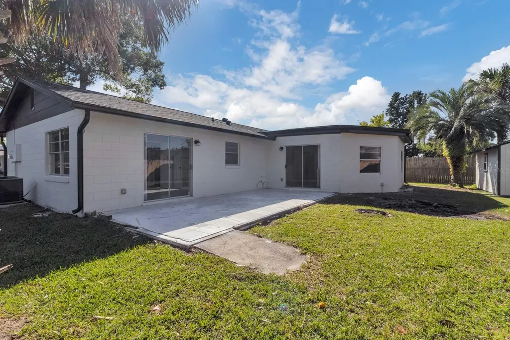 140 Juarez Drive Kissimmee FL 34743