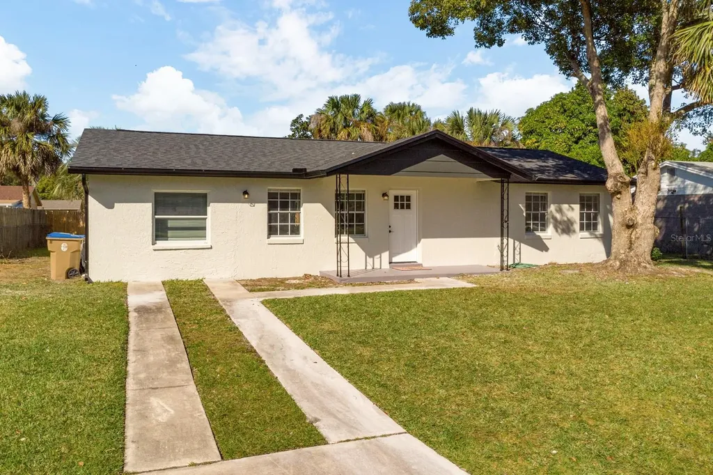 140 Juarez Drive Kissimmee FL 34743