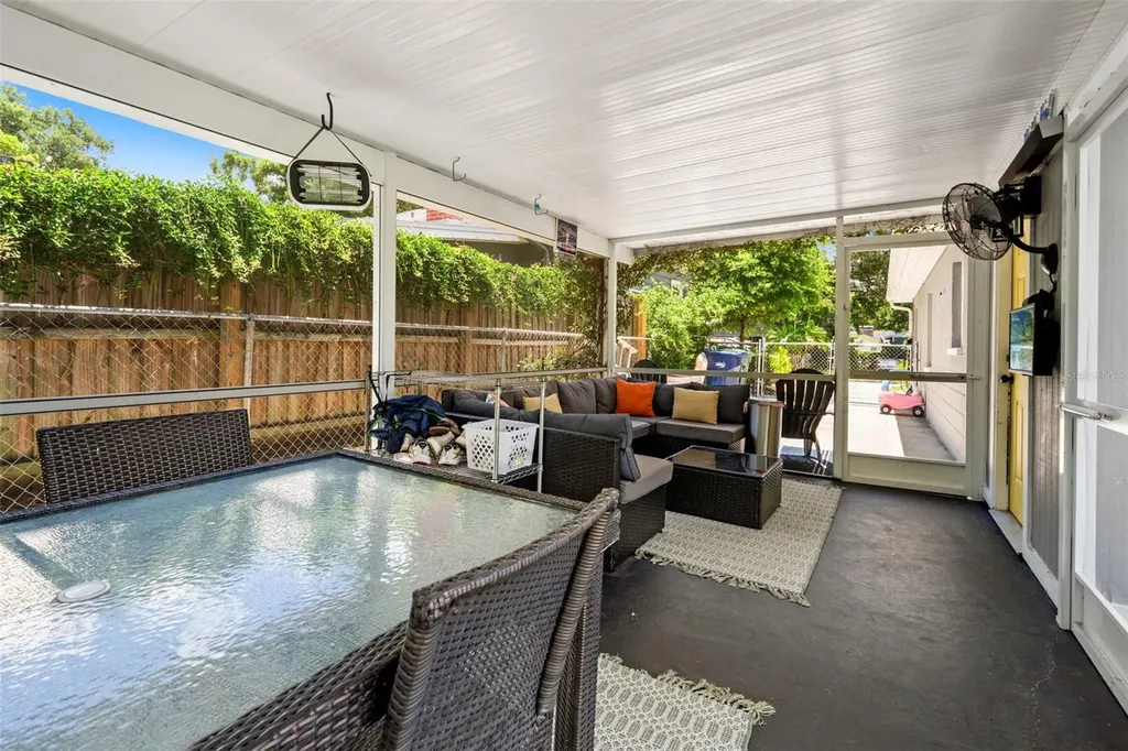 315 W Lambright Street Tampa FL 33604