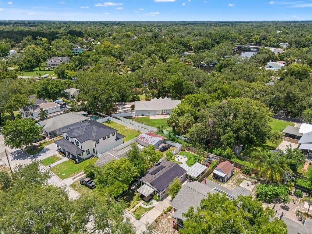 315 W Lambright Street Tampa FL 33604