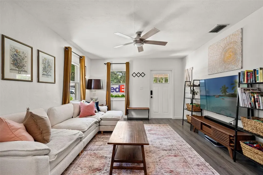 315 W Lambright Street Tampa FL 33604