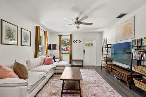 315 W Lambright Street Tampa FL 33604