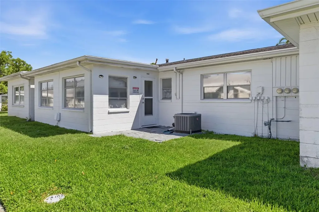 10013 Dahlia St N Pinellas Park FL 33782