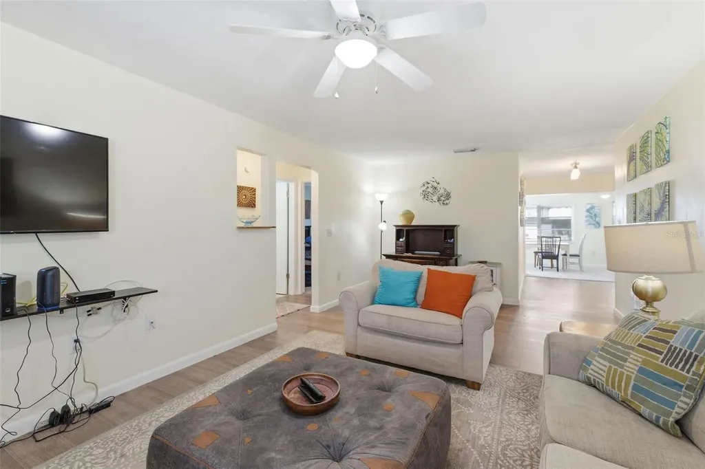 10013 Dahlia St N Pinellas Park FL 33782