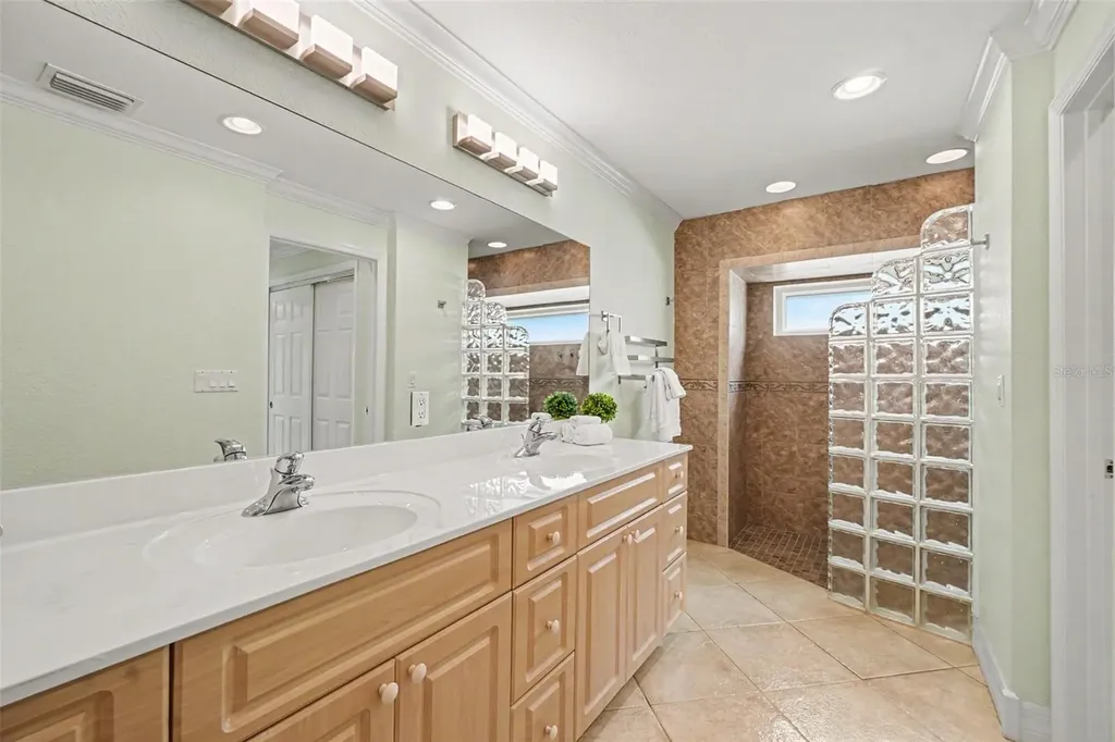 12001 SW Kingsway Circle Lake Suzy FL 34269