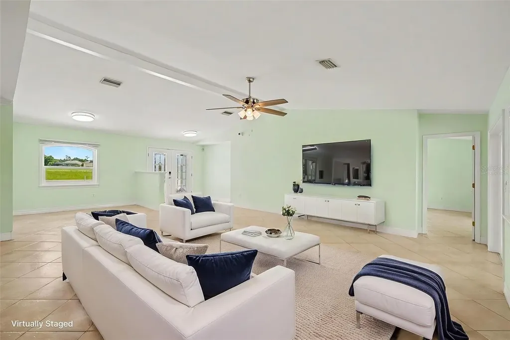 12001 SW Kingsway Circle Lake Suzy FL 34269
