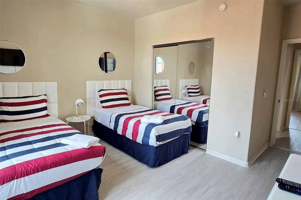 912 Charo Parkway Davenport FL 33897