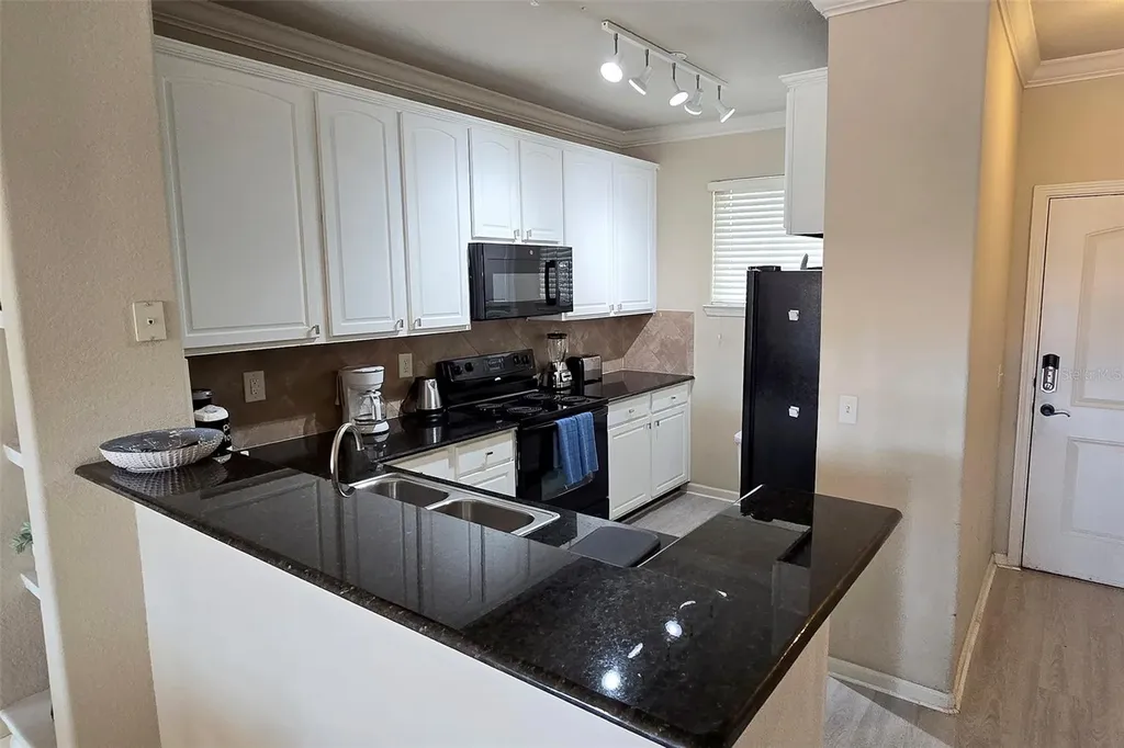912 Charo Parkway Davenport FL 33897