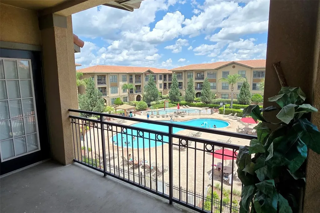 912 Charo Parkway Davenport FL 33897
