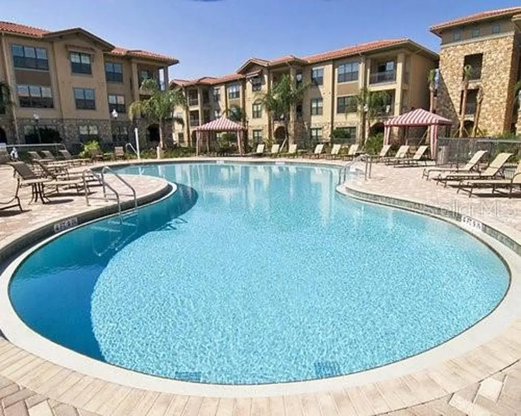 912 Charo Parkway Davenport FL 33897