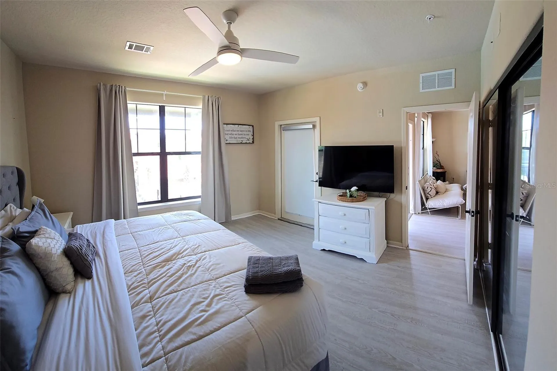 912 Charo Parkway Davenport FL 33897