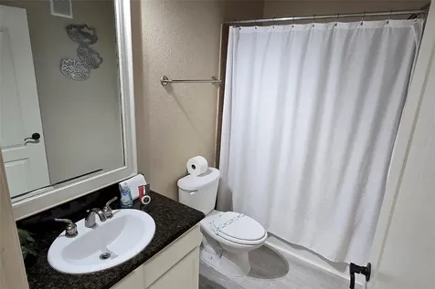 912 Charo Parkway Davenport FL 33897
