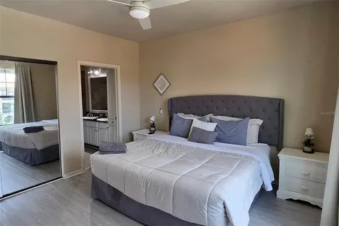 912 Charo Parkway Davenport FL 33897