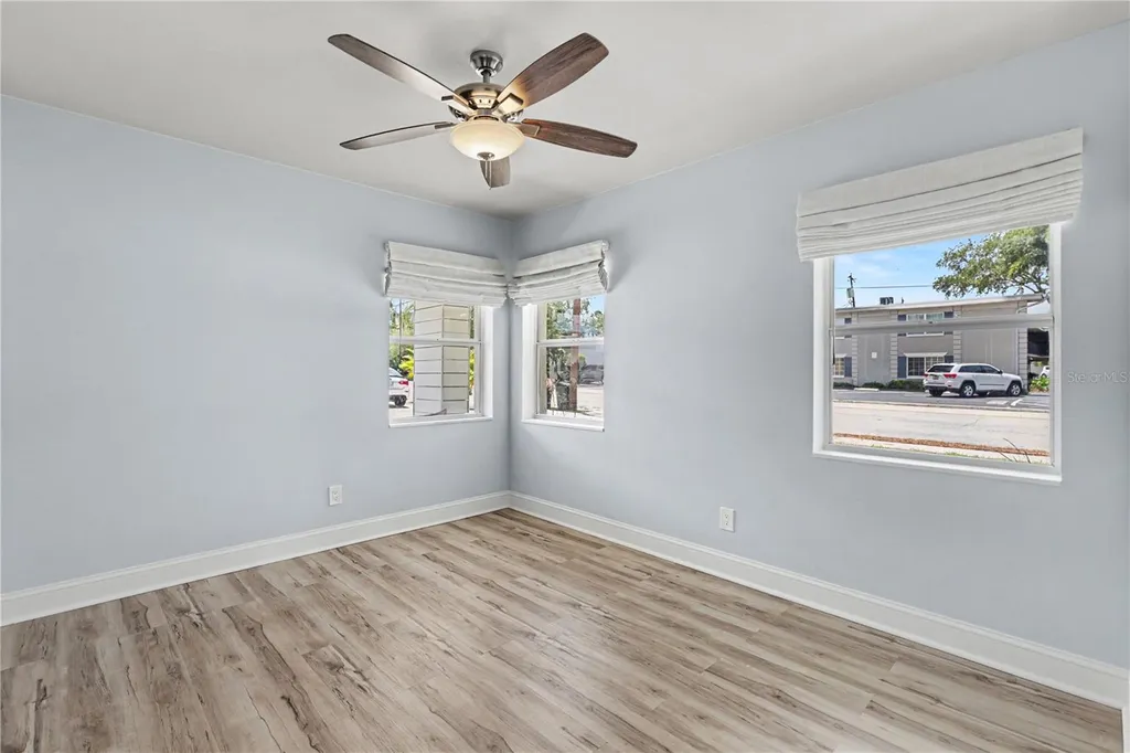 3511 W Azeele Street Tampa FL 33609