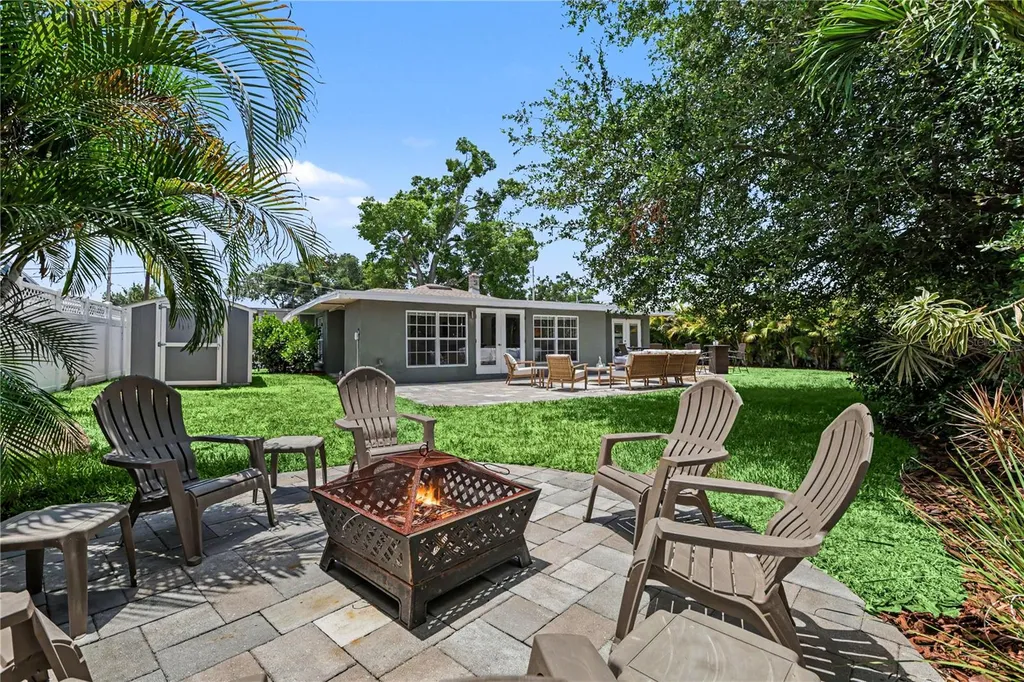 3511 W Azeele Street Tampa FL 33609