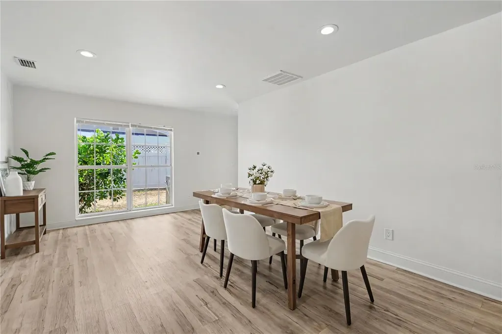 3511 W Azeele Street Tampa FL 33609