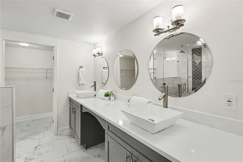 3511 W Azeele Street Tampa FL 33609