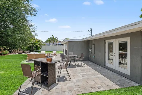 3511 W Azeele Street Tampa FL 33609