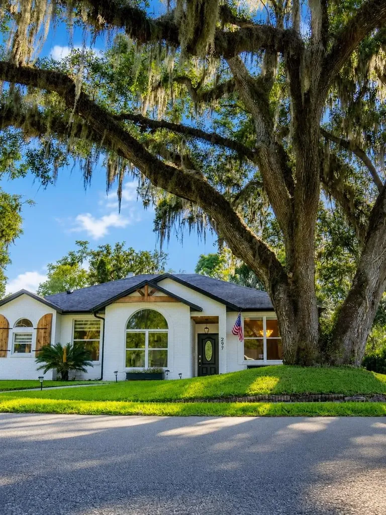 297 N Lake Jessup Avenue Oviedo FL 32765