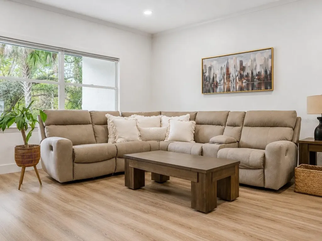 297 N Lake Jessup Avenue Oviedo FL 32765