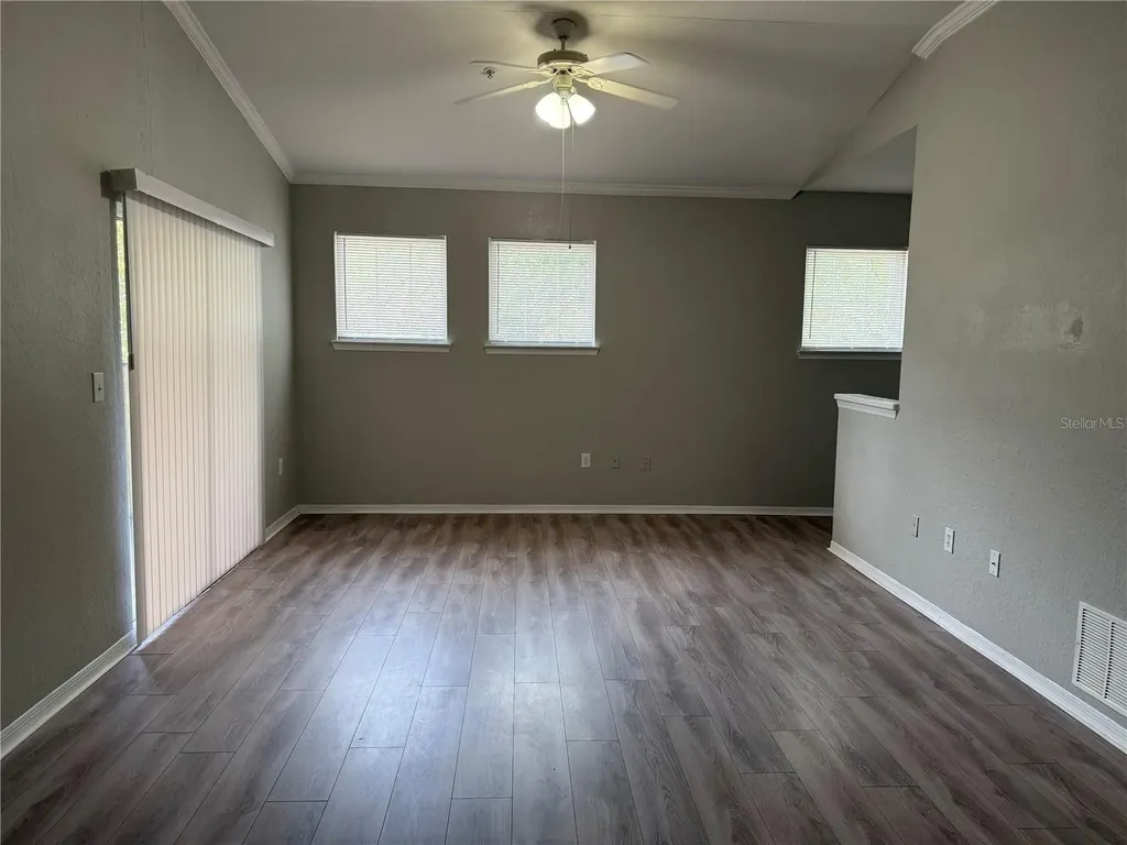 10101 Courtney Palms Boulevard Tampa FL 33619