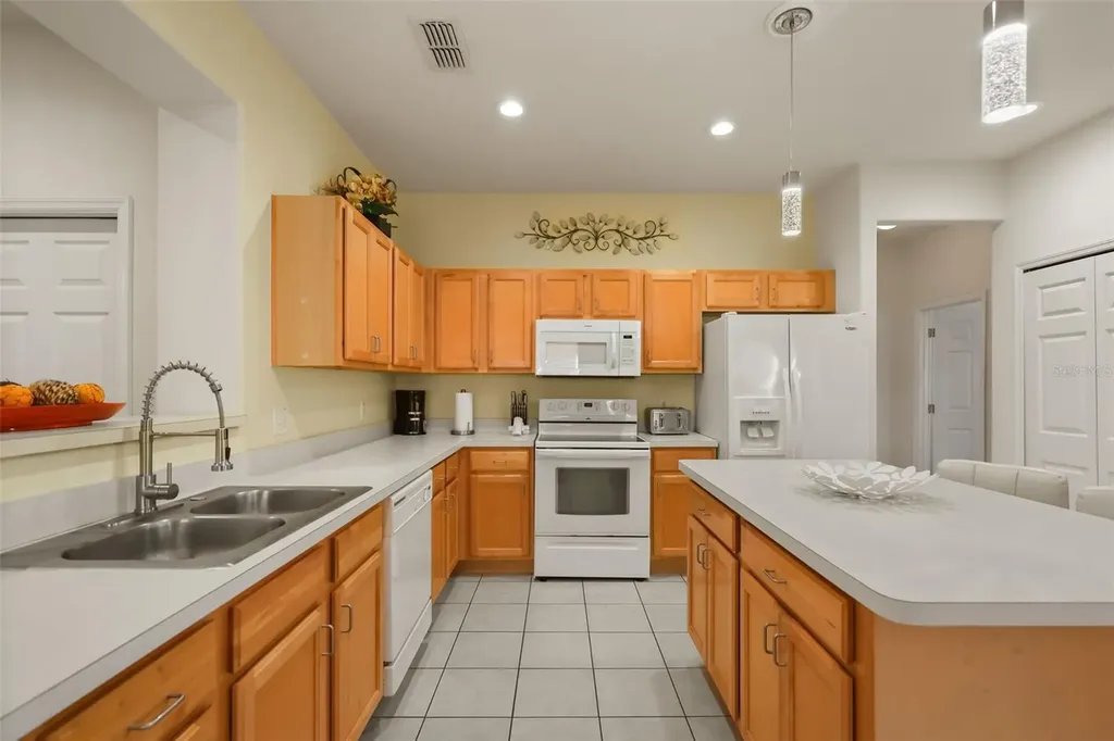 183 Tiger Lily Court Davenport FL 33837