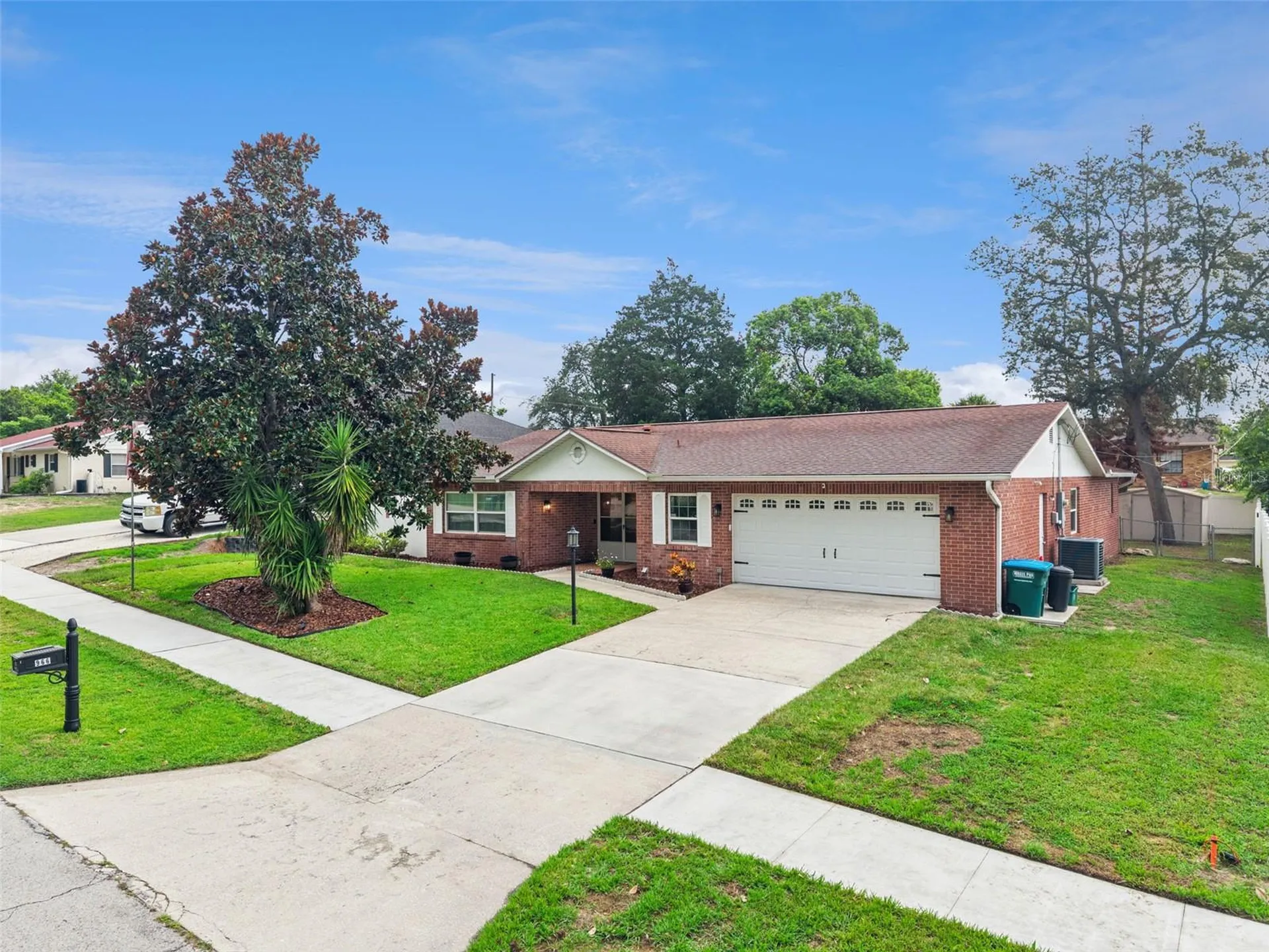 966 Vicksburg Street Deltona FL 32725