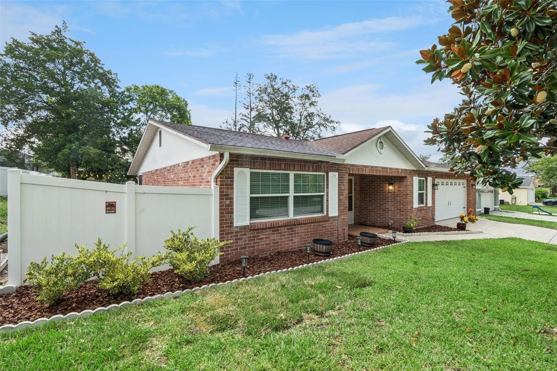 966 Vicksburg Street Deltona FL 32725