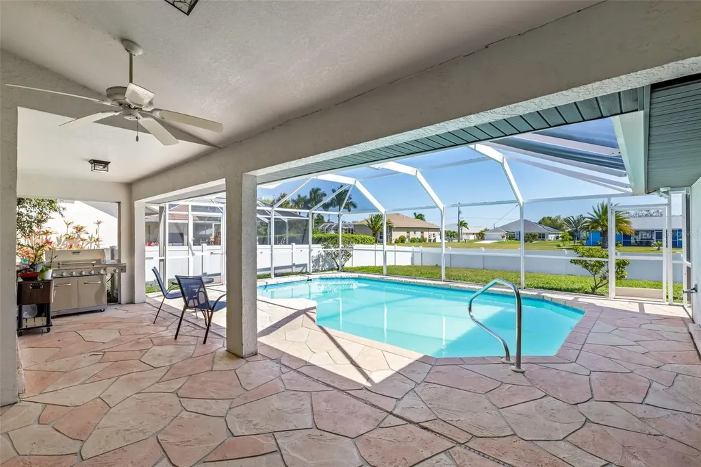 2250 Rio De Janeiro Avenue Punta Gorda FL 33983