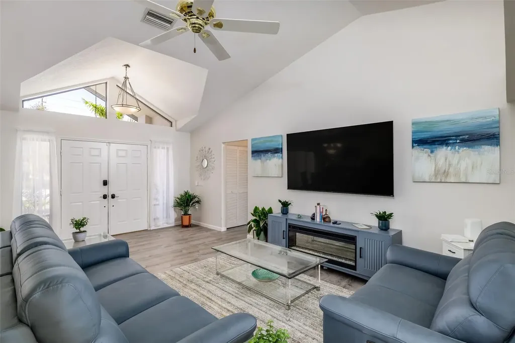 2250 Rio De Janeiro Avenue Punta Gorda FL 33983