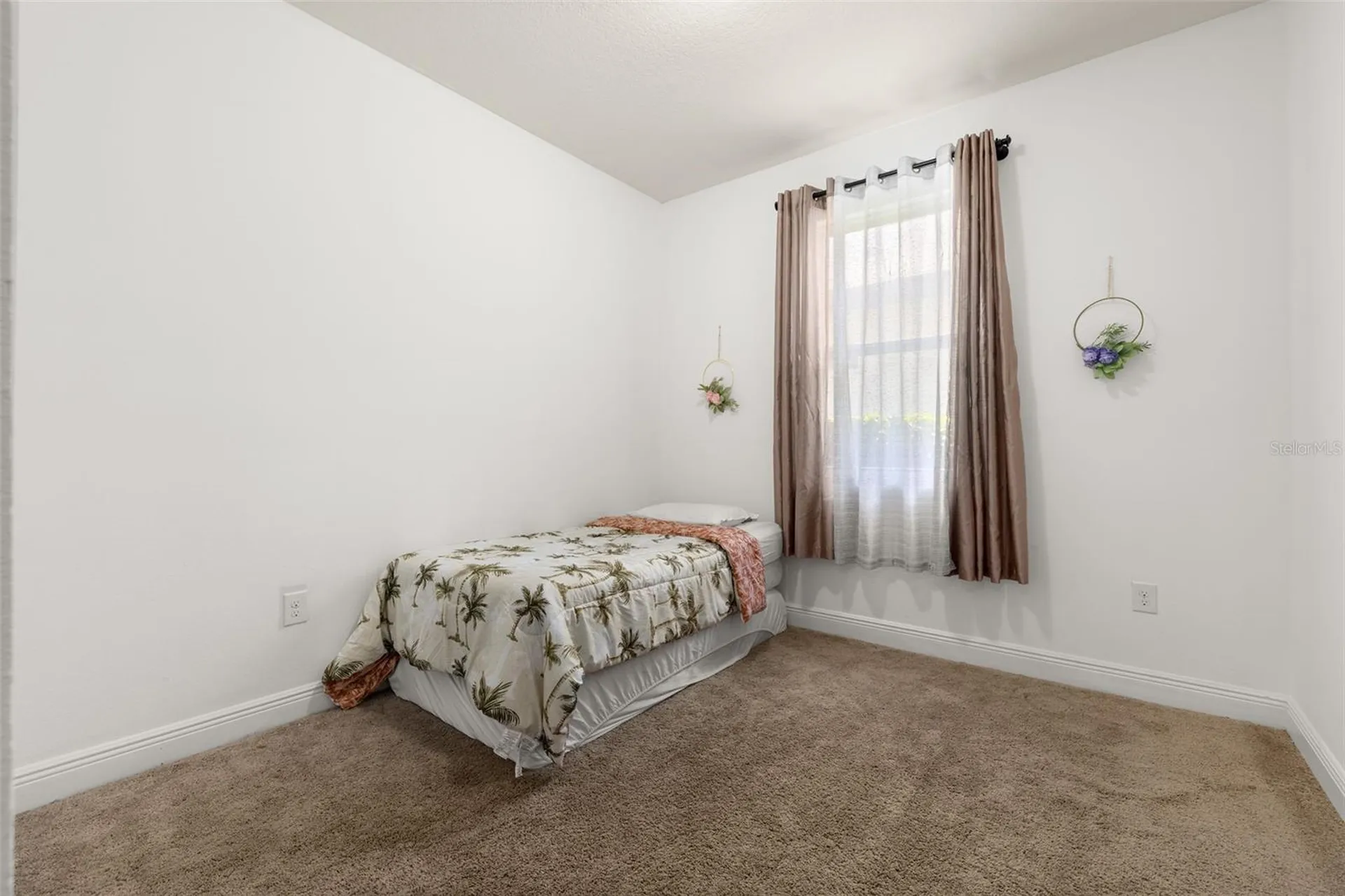 1222 Yorkshire Court Davenport FL 33896
