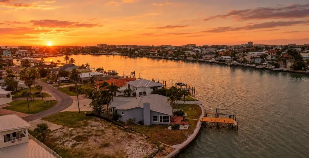 16115 4th Street E Redington Beach FL 33708