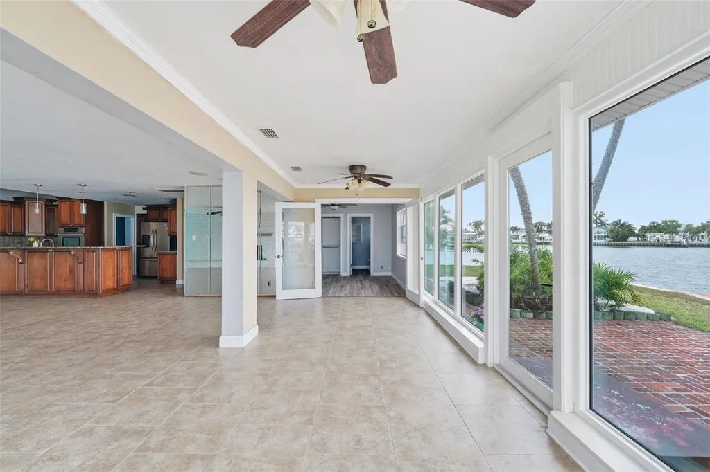 16115 4th Street E Redington Beach FL 33708