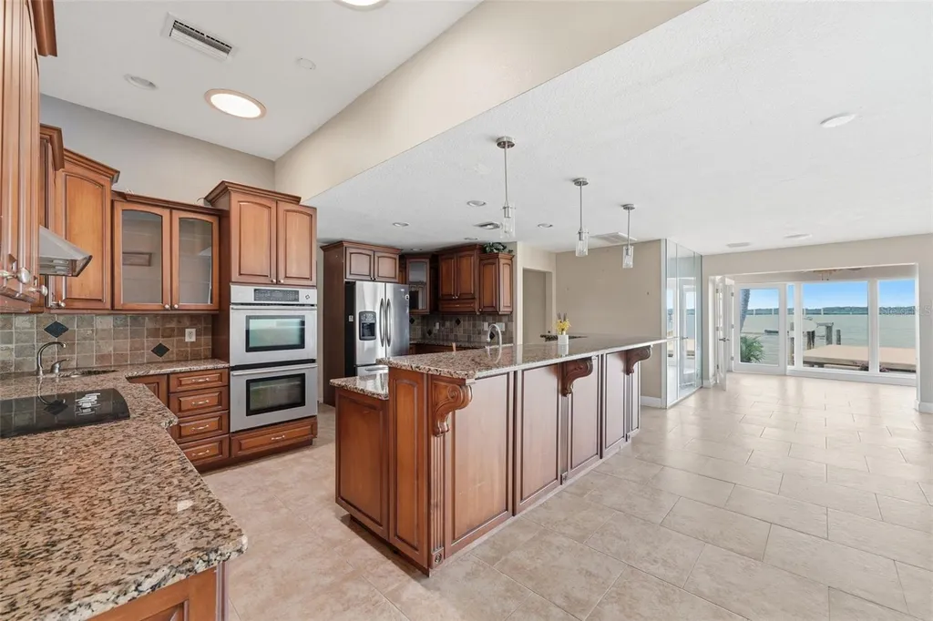 16115 4th Street E Redington Beach FL 33708