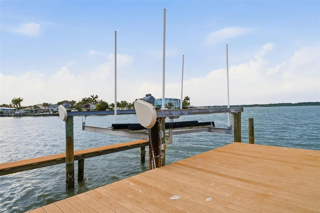 16115 4th Street E Redington Beach FL 33708