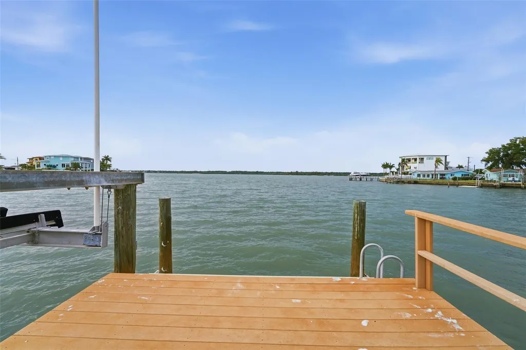 16115 4th Street E Redington Beach FL 33708