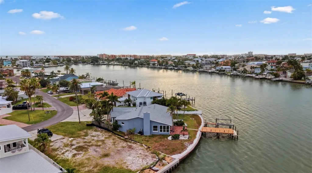16115 4th Street E Redington Beach FL 33708