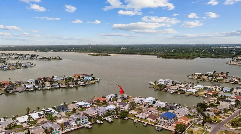 16115 4th Street E Redington Beach FL 33708
