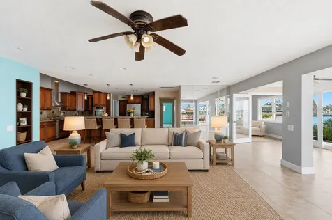 16115 4th Street E Redington Beach FL 33708